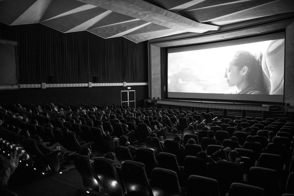 Cadejo Blanco (2021), parte de la Competencia centroamericana y caribeña de largometraje, logró reunir a diversas personas durante su segunda proyección en el Cine Magaly.