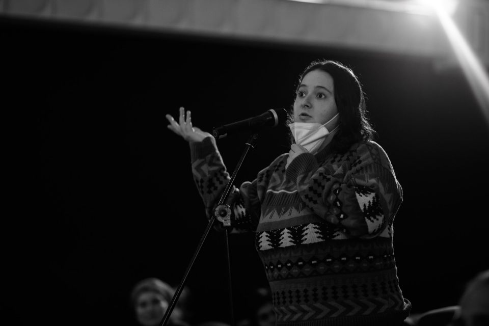 Luego de la proyección de los cortometrajes nacionales en competencia, la sesión de preguntas y respuestas permitió el intercambio de opiniones y comentarios de las personas que acudieron a la función en el Cine Magaly.