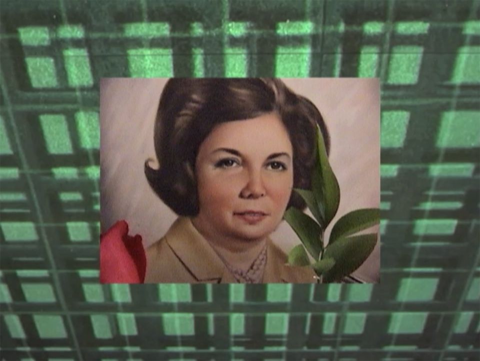 El silencio de los niños - Ganadora del premio al Mejor Cortometraje Nacional en el CRFIC10 “Por su madura capacidad de síntesis en el uso del lenguaje cinematográfico y la originalidad en la adaptación de un texto teatral, la directora logra sumergirnos en un contundente relato de la mano de una interpretación sobresaliente.”