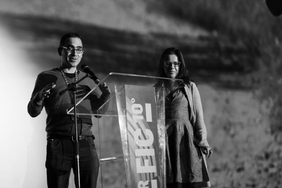 El director Adrián Cruz y la productora Isabel Martínez, recibieron galardón por 2,5 millones de colones en la categoría de Foro de presentación de proyectos por su propuesta “En lo profundo”.