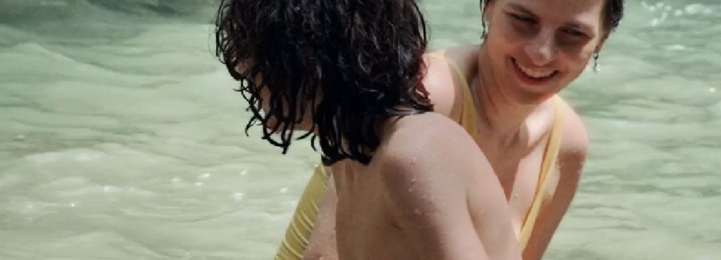 Nos atraviesa un cuerpo de agua